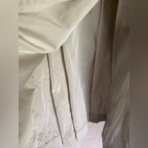 Beautiful Neutral GERARD DAREL Double Breasted Short Trench Coat Bow Cuff 46 14 - Picture 8 of 10